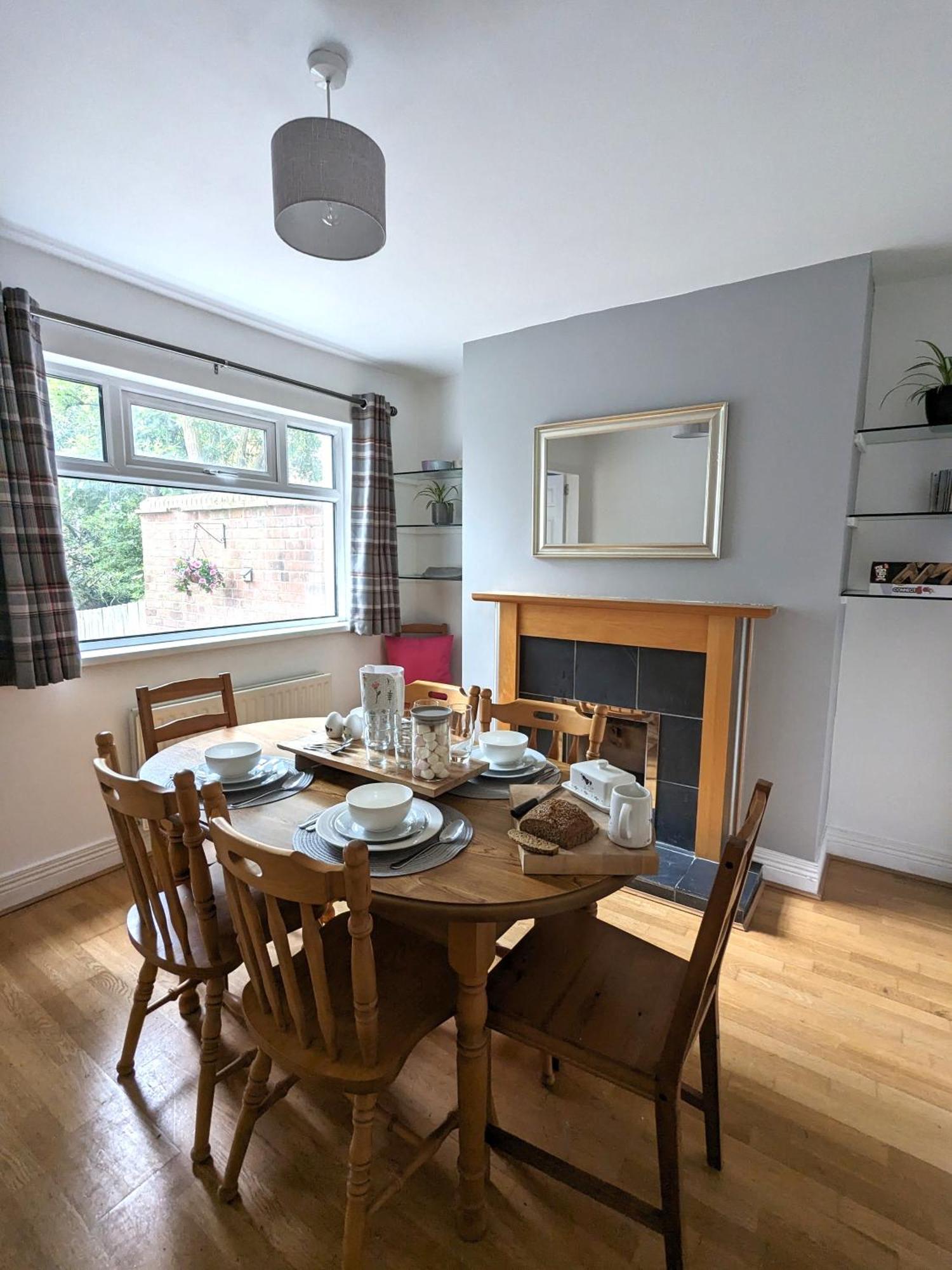Heart Of Belfast With Private Garden Villa ภายนอก รูปภาพ